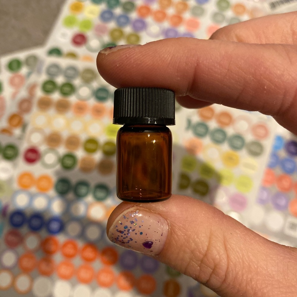 Brand new DoTERRA oil keychain - Picture 4 of 4